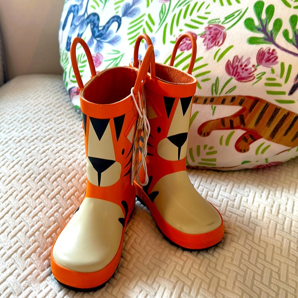 Target Cat & Jack Tiger Rain Boots